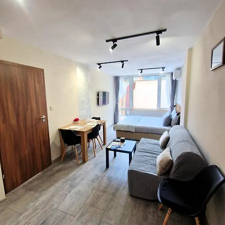 Malavi Dv34 Center 루세