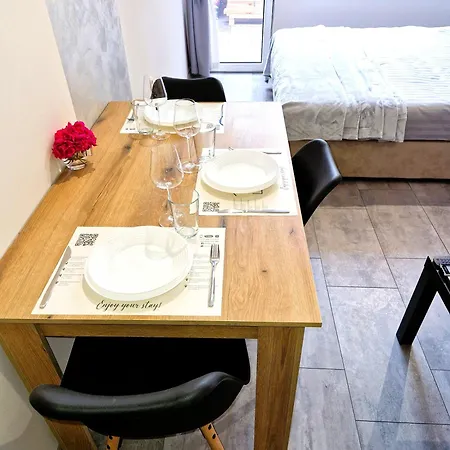 Malavi Dv34 Center *