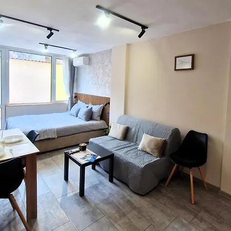 Malavi Dv34 Center * 루세