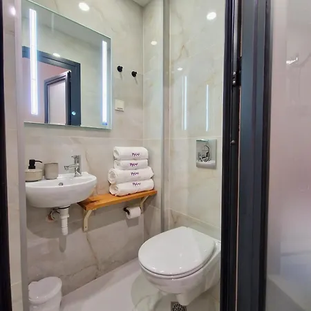 Malavi Dv34 Center 아파트 루세