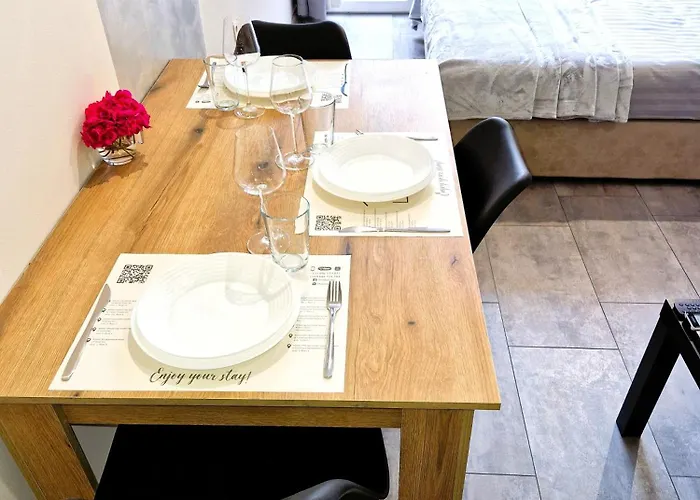 Malavi Dv34 Center *